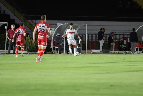 
				CRB segura ímpeto do Botafogo e vence com gol de Dadá Belmonte, pela Série B: 1 a 0
			
			