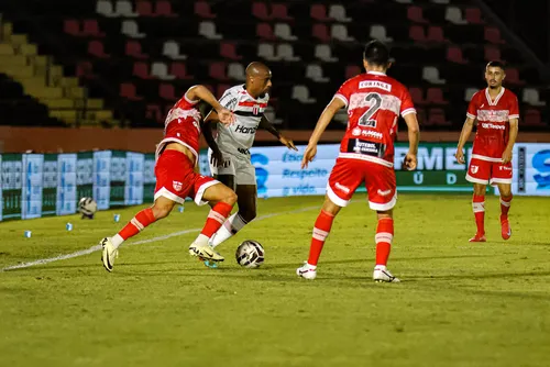 
				CRB tenta encerrar má fase diante do Botafogo-SP, fora de casa
			
			