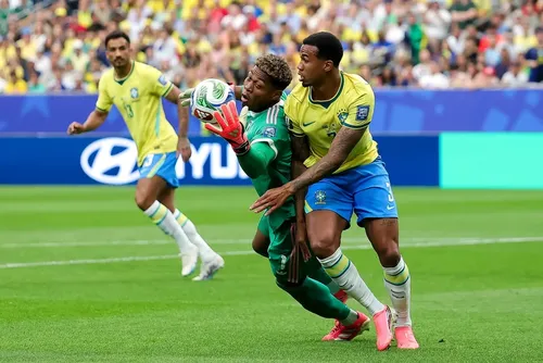 
				Destaque do Japão na Copa, Zion Suzuki é alvo de clubes da Inglaterra
			
			