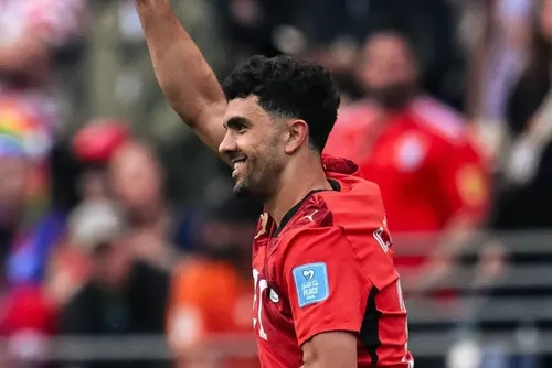 
				Egito empata com o Irã e confirma vaga no mata-mata da Copa
			
			