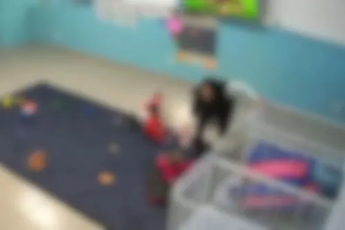 
				Funcionária de creche é achada morta após denúncia de agressão a bebês
			
			