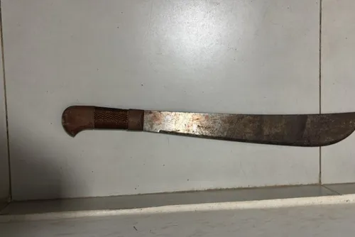 
				Homem fica ferido após ser atingido com golpe de facão por amigo em Traipu
			
			