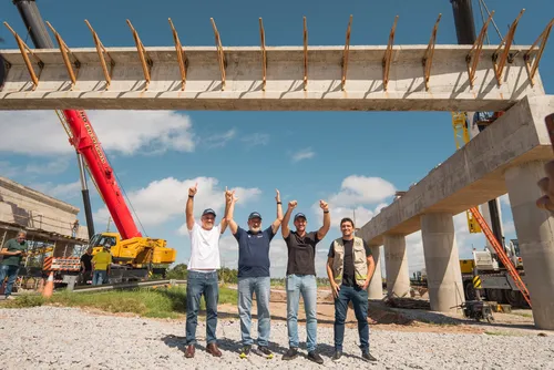 
				Imagens revelam avanço das obras do Arco Metropolitano; vídeo
			
			