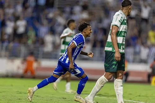 
				Marlon Araújo aponta a chave da classificação do CSA após atuação dominante no Rei Pelé
			
			