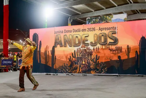 
				Na final do Forró & Folia, Dona Dadá aposta na tradição e encanta com espetáculo sobre os andarilhos do Nordeste
			
			