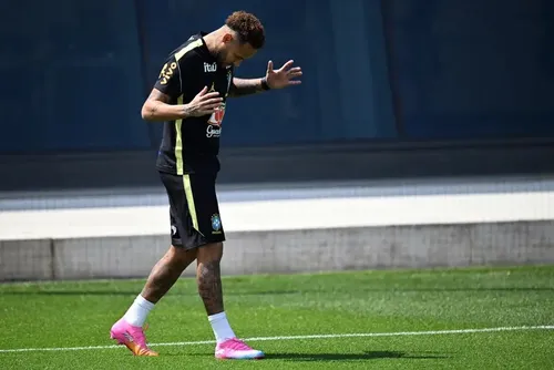 
				Neymar faz doação para vítimas de terremoto na Venezuela e mobiliza ajuda
			
			