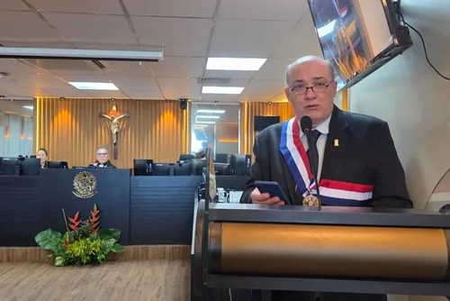 
				Reitor da Ufal, Josealdo Tonholo recebe Grã-Cruz da Ordem do Mérito do TRT-19
			
			