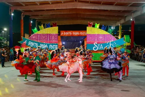 
				Santa Fé leva frevo, maracatu e tradição junina à grande final do Forró & Folia
			
			