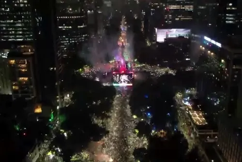 
				Três pessoas morrem durante celebração da classificação mexicana na Copa
			
			