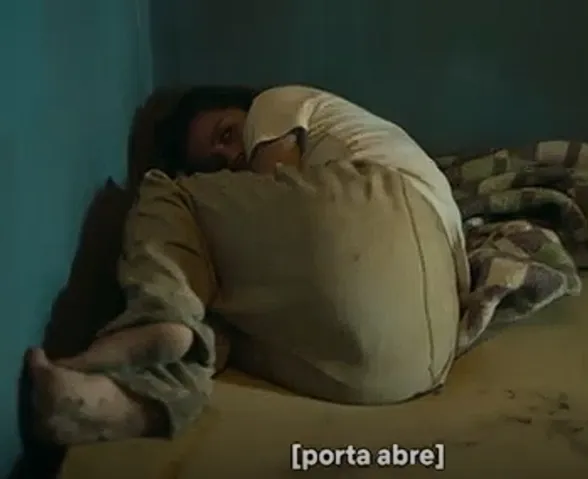 Imagem atribuída a Deolane é de atriz em série da Netflix; veja o vídeo