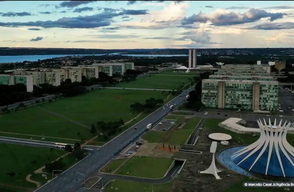 Padiha, Boulos, Dweck, Bessias… Ministros de Lula ignoram a lei e escondem agenda
