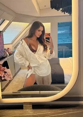 Bruna Biancardi mostra dia com Neymar e filhas em iate de R$ 120 milhões