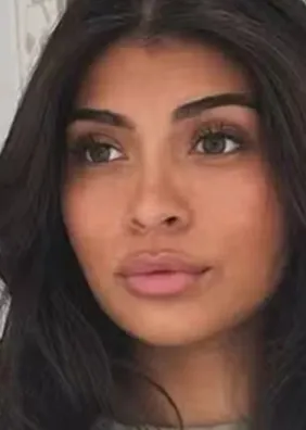 Família de miss cassada sai em defesa da modelo após suposto racismo