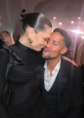 Jessie J anuncia fim de noivado com pai de seu filho
