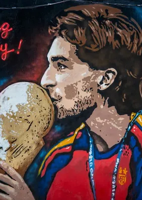 Mural em homenagem a Ferran Torres é vandalizado em Barcelona