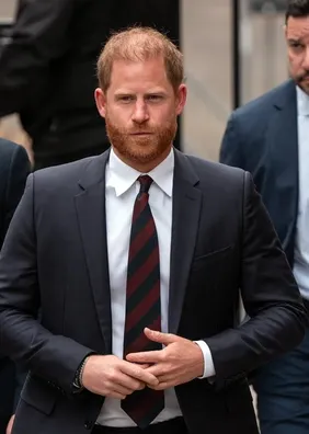 Sem Meghan e filhos, Harry não se hospedará no Palácio de Buckingham