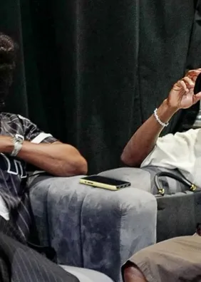 Vini Jr. comete gafe ao usar música de Drake em foto com Jay-Z