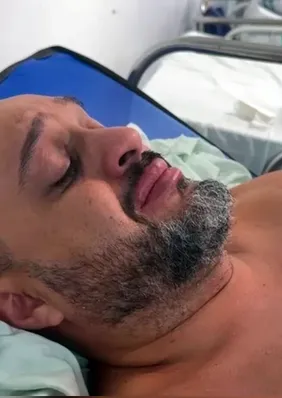 Homem é atingido por onda em praia e perde movimentos do corpo