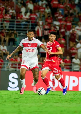 Marlon Araújo revela mudança que fez o CRB atropelar o Vila Nova na Série B