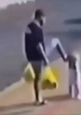 Pai que chutou filha teria agredido enteado com cinto ou pedaço de pau