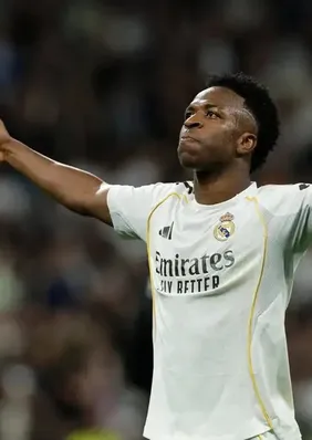 Real Madrid anuncia renovação de Vini Jr. até 2032