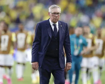 4 técnicos e 2 presidentes: entenda pedido dos jogadores após queda na Copa