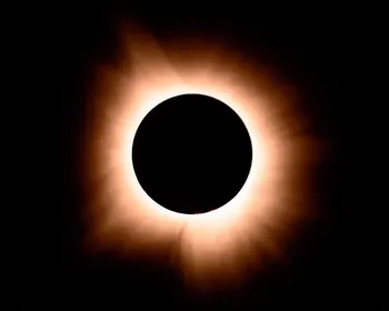 Agosto terá dois eclipses; saiba como assistir aos fenômenos