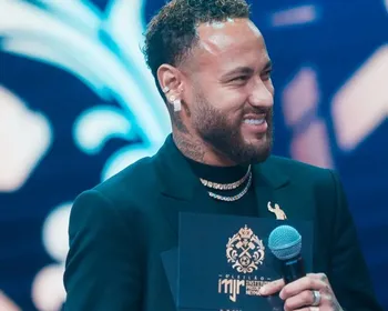 Amigos influenciadores compram fim de semana com Neymar em leilão
