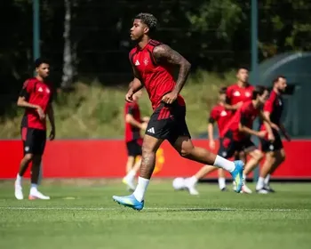 Andrey Santos gera nova receita ao Vasco após acerto com Manchester United