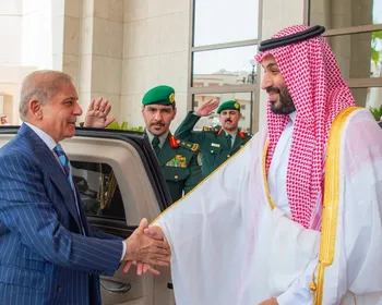 Arábia Saudita, Turquia e Paquistão assinam acordo de defesa conjunta