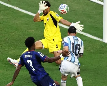 Argentina sofre, mas elimina Cabo Verde em jogo dramático na Copa do Mundo
