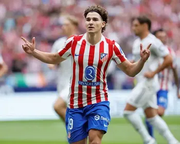 Arsenal prepara oferta por Julián Álvarez com astro na troca