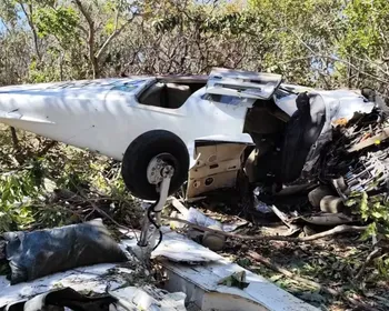 Avião de pequeno porte cai e mata médico e esposa; piloto sobreviveu