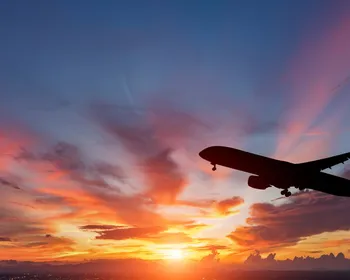 Azul Linhas Aéreas deve pagar indenização a passageiro que teve bagagem extraviada