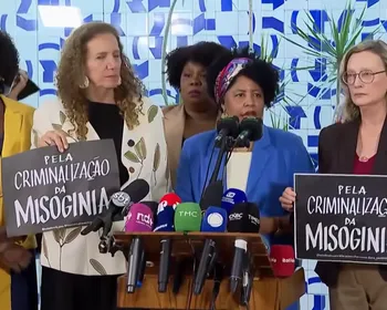 Bancada feminina faz apelo por votação do PL que criminaliza a misoginia