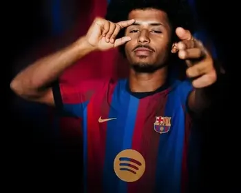 Barcelona contrata Adeyemi, ex-Borussia Dortmund