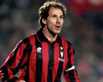 Baresi recebe homenagens de rivais, craques e clubes após morte aos 66 anos
