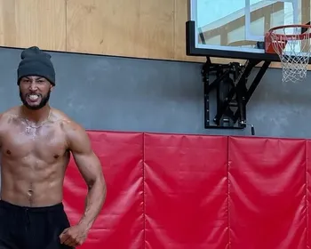Ben Simmons treina sem restrições e mira retorno à NBA