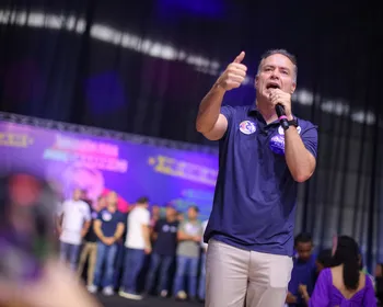 Bolsa adicional: proposta de Renan Filho premia alunos com boas notas