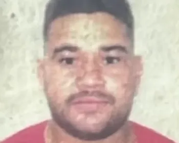Cantor de piseiro morre após colisão com carreta em Joaquim Gomes
