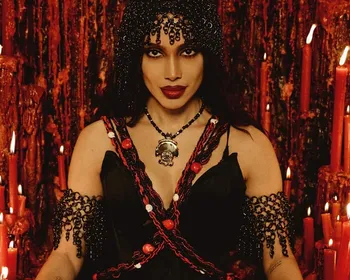 Cantora aponta semelhanças entre seus álbuns e o de Anitta