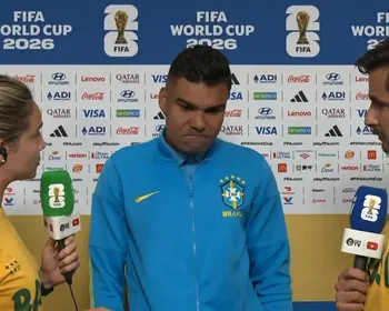 Casemiro chora em entrevista após eliminação do Brasil na Copa