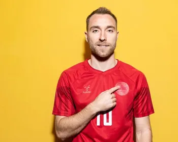 Christian Eriksen inicia reabilitação para retornar aos gramados
