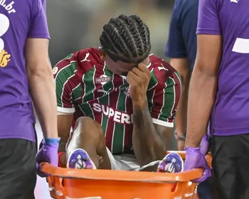 Com lesão no joelho, John Kennedy desfalca Fluminense na Libertadores