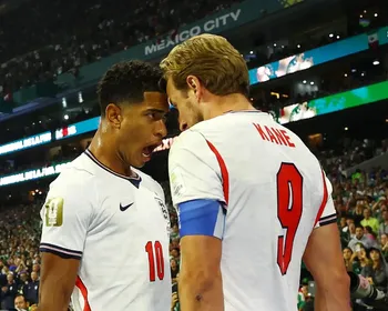 Com um a menos, Inglaterra resiste à reação do México e chega às quartas de final