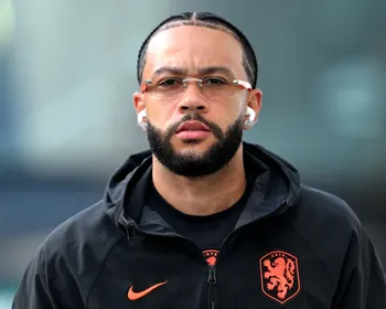 Corinthians anuncia que não vai renovar com Memphis Depay