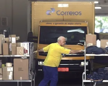 Correios adiam fechamento de agências em meio a plano de reestruturação