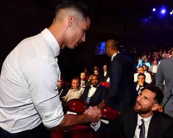 Cristiano Ronaldo apoia Messi em desabafo sobre morte do pai