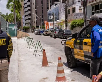 DMTT recolhe quase 800 objetos usados para reservar vagas de estacionamento em Maceió