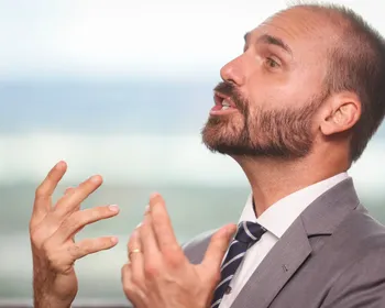 Eduardo chama Zé Trovão de “bosta” após crítica a Bolsonaro